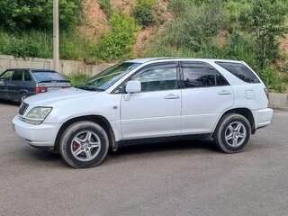 1998 Toyota Harrier I (XU10), белый, 900000 рублей, вид 4