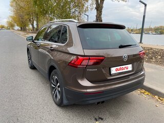 2020 Volkswagen Tiguan II, коричневый, 2550000 рублей, вид 3