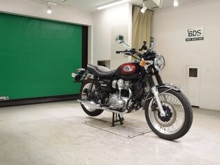 2024 Kawasaki W 800, красный, 855000 рублей, вид 3