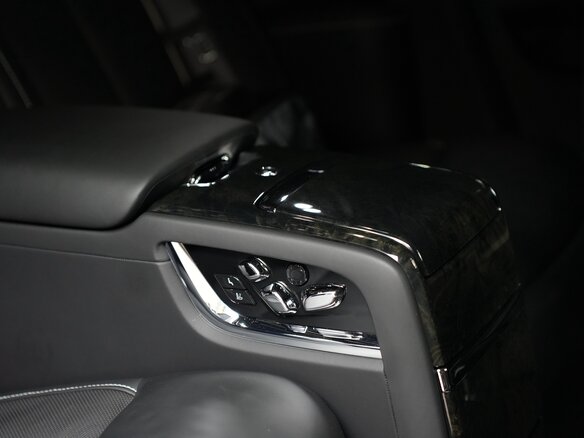 2021 Rolls-Royce Phantom VIII (Series I), чёрный, 49000000 рублей - вид 15