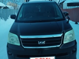 2006 Toyota Noah I (R60), чёрный, 1100000 рублей, вид 1