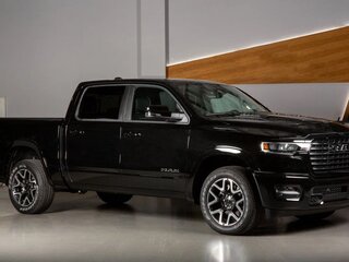 2026 Ram 1500 Crew Cab V Рестайлинг, чёрный, 8498000 рублей, вид 1
