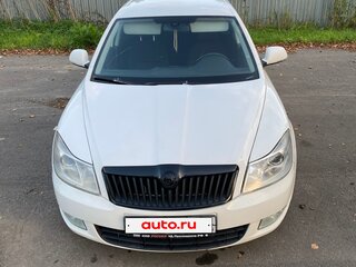 2011 Skoda Octavia II (A5) Рестайлинг, белый, 670000 рублей, вид 1