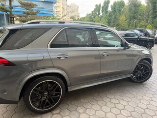 2020 Mercedes-Benz GLE 300 d II (V167), серый, 6050000 рублей, вид 2
