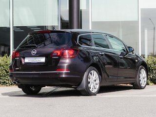 2013 Opel Astra J Рестайлинг, коричневый, 680000 рублей, вид 2