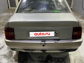 1990 Opel Vectra A, серебристый, 75000 рублей, вид 1