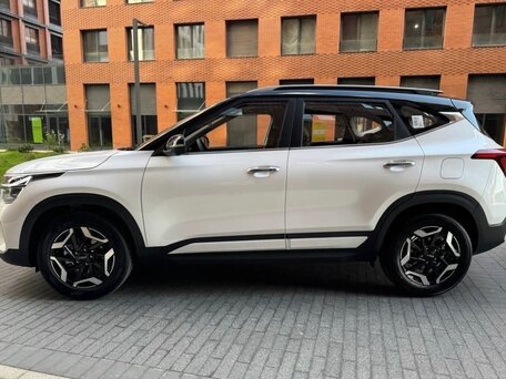 2026 Kia Seltos I Рестайлинг, белый, 2250070 рублей, вид 4