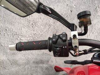 2026 Ducati Streetfighter V4, красный, 3550000 рублей, вид 5