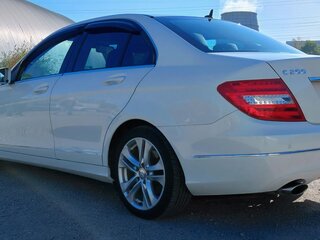 2011 Mercedes-Benz C-Класс 200 III (W204) Рестайлинг, белый, 1400000 рублей, вид 5