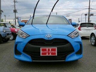2022 Toyota Yaris IV, голубой, 770000 рублей, вид 1
