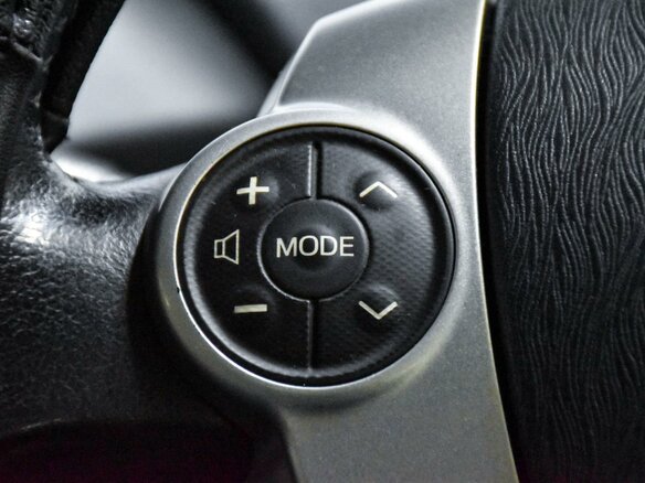 2013 Toyota Prius III Рестайлинг (XW30), фиолетовый - вид 19