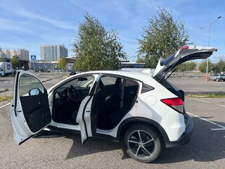 2021 Honda Vezel I Рестайлинг, белый, 2150000 рублей, вид 5