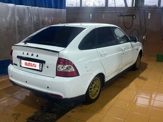 2010 Lada (ВАЗ) Priora I, белый, 240000 рублей, вид 3