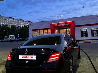 2017 Mercedes-Benz E-Класс 200 V (W213, S213, C238), чёрный, 2500000 рублей, вид 3