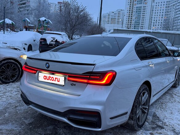 2020 BMW 7 серии 730i VI (G11/G12) Рестайлинг, белый, 4700000 рублей - вид 5