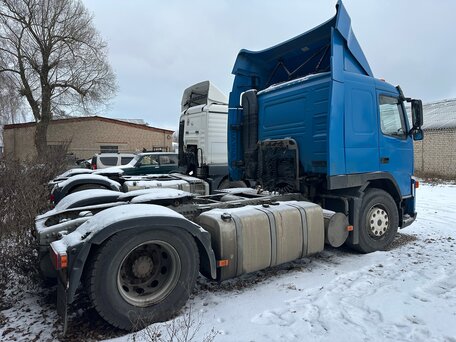 2004 Volvo FM, синий, 1500000 рублей, вид 4
