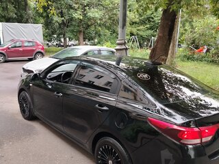 2019 Kia Rio IV, чёрный, 850000 рублей, вид 4