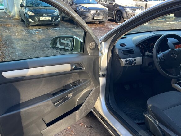 2009 Opel Astra H Рестайлинг, серебристый, 579000 рублей - вид 10