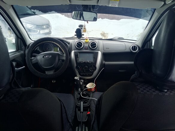 2013 Lada (ВАЗ) Granta I, зелёный, 400000 рублей - вид 4