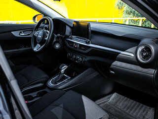 2021 Kia Cerato IV Рестайлинг, синий, 1549000 рублей, вид 4