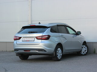 2025 Lada (ВАЗ) Vesta SW I Рестайлинг (NG), серебристый, 1360000 рублей, вид 2