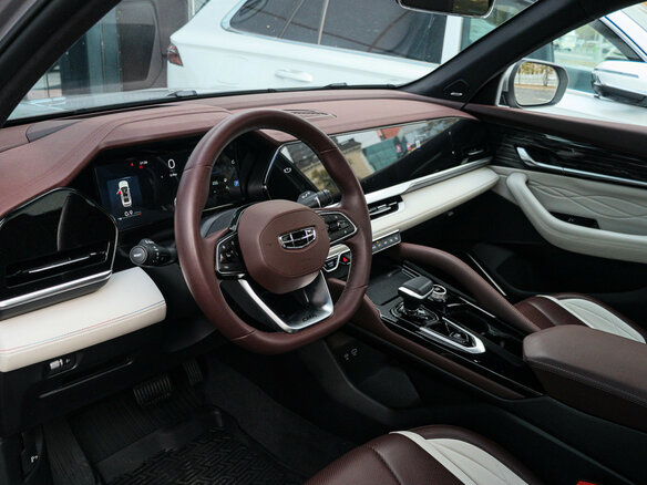 2023 Geely Monjaro I, серый, 3200000 рублей - вид 11