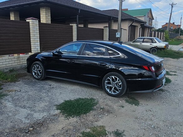 2022 Hyundai Sonata VIII (DN8), чёрный, 3150000 рублей - вид 3