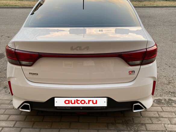 2022 Kia Rio IV Рестайлинг, белый, 1300000 рублей - вид 6