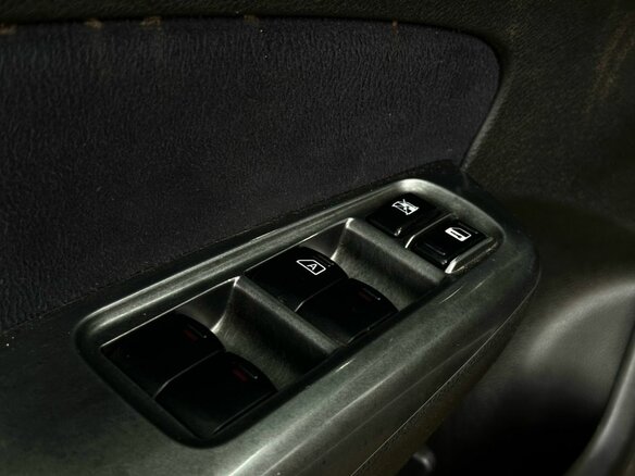 2011 Subaru Forester III Рестайлинг, серебристый, 1089000 рублей - вид 9