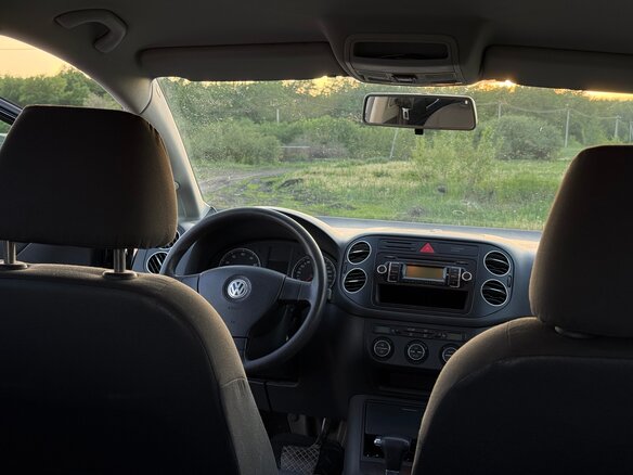 2008 Volkswagen Golf Plus I, серый, 608000 рублей - вид 17