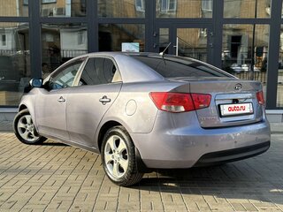 2010 Kia Cerato 5-speed II, синий, 710000 рублей, вид 3