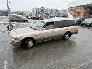 1989 Toyota Crown VIII (S130), бежевый, 450000 рублей, вид 5