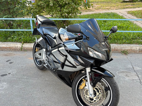 2004 Honda CBR 600RR, чёрный, 490000 рублей, вид 3