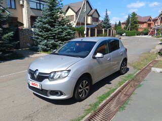 2015 Renault Sandero II, серый, 555555 рублей, вид 1