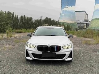 2022 BMW 1 серии 120i III (F52) Рестайлинг, белый, 1760000 рублей, вид 2