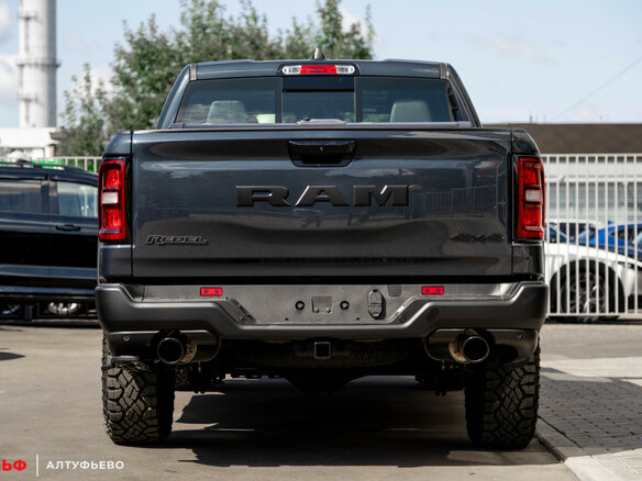 2025 Ram 1500 Crew Cab V Рестайлинг, синий, 9290000 рублей - вид 6