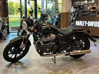 2026 Royal Enfield Super Meteor, зелёный, 773000 рублей, вид 2