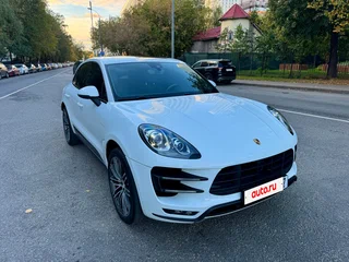 2014 Porsche Macan Turbo I, белый, 2980000 рублей, вид 4