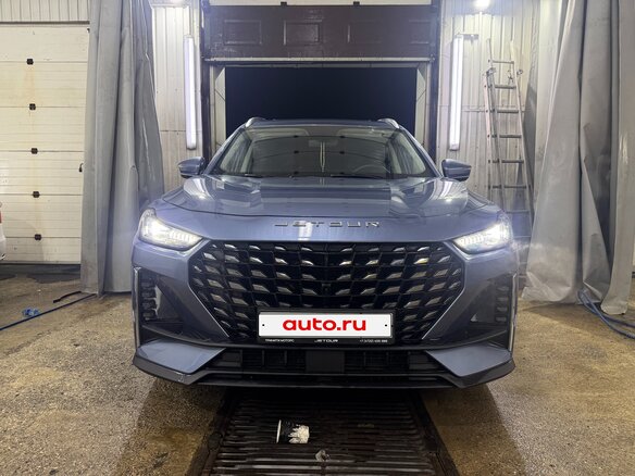 2023 Jetour X70+ I Рестайлинг, серый, 2250000 рублей - вид 3