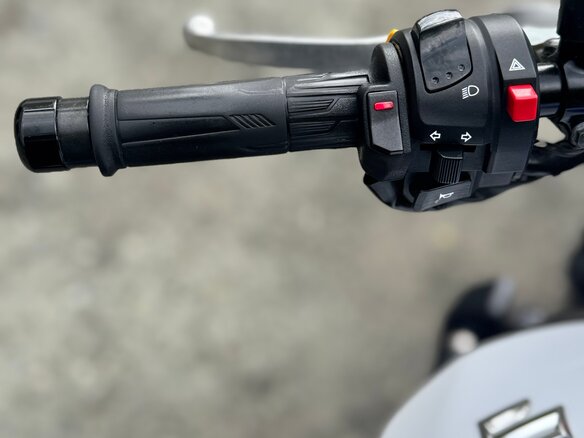 2016 Suzuki SV 650, белый, 500000 рублей - вид 20