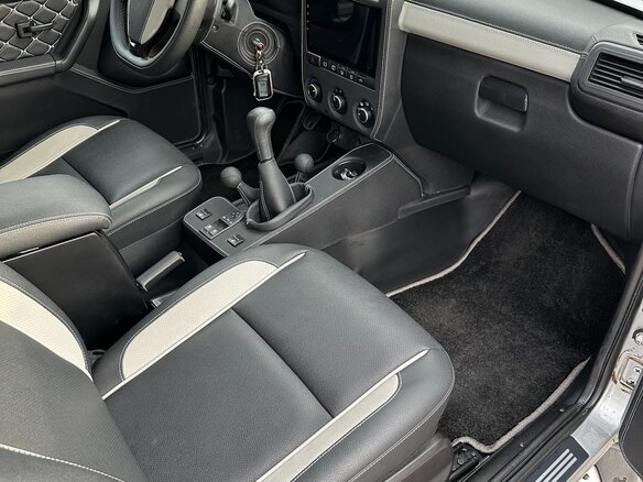 2021 Lada (ВАЗ) 2121 (4x4) Urban I Рестайлинг (2020), серебристый, 1200000 рублей - вид 9