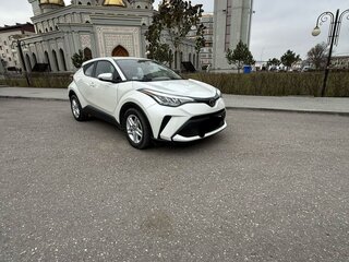 2020 Toyota C-HR I Рестайлинг, белый, 3550000 рублей, вид 1