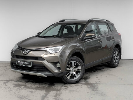 Toyota RAV4 IV (XA40) Рестайлинг