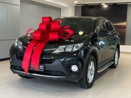 Toyota RAV4 IV (XA40)