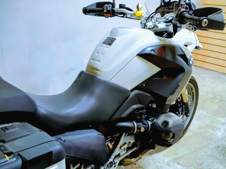 2010 BMW R 1200 GS, белый, 930000 рублей, вид 4
