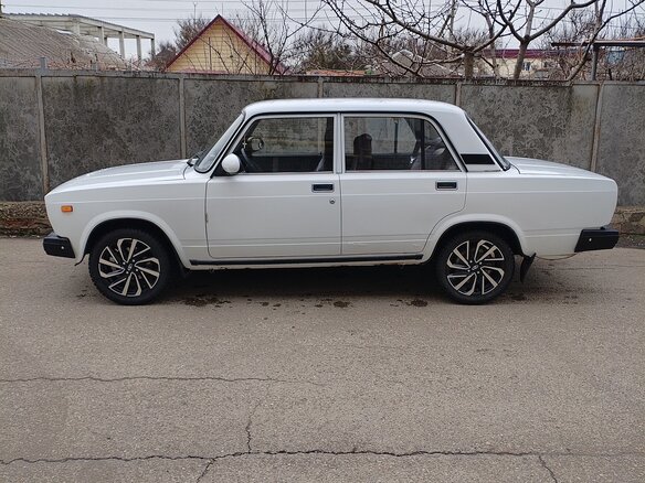 2007 Lada (ВАЗ) 21053-20, белый, 350000 рублей - вид 10