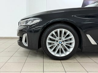 2021 BMW 5 серии 520i VII (G30/G31/G38) Рестайлинг, чёрный, 4745000 рублей, вид 5