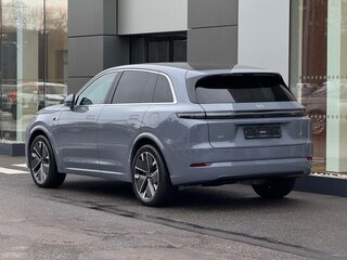 2026 Li Auto (Lixiang) L7 52.3 kWh I Рестайлинг, серый, 10690000 рублей, вид 3