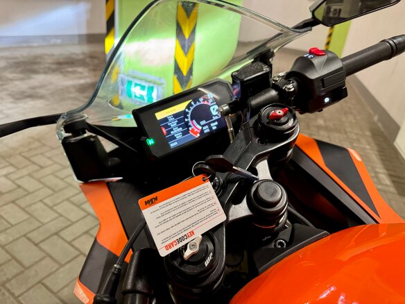 2023 KTM RC 390, оранжевый, 540000 рублей - вид 8