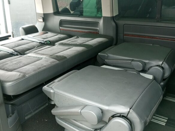 2011 Volkswagen Multivan T5 Рестайлинг, чёрный, 2800000 рублей - вид 17